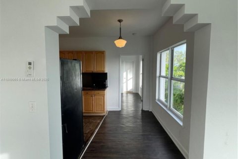 Appartement à louer à Miami Beach, Floride: 1 chambre, 65.96 m2 № 1850749 - photo 8