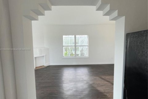 Appartement à louer à Miami Beach, Floride: 1 chambre, 65.96 m2 № 1850749 - photo 12