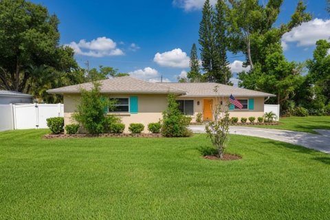 House in Venice, Florida 2 bedrooms, 132.76 sq.m. № 2226893