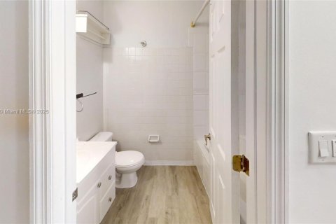 Condo in Plantation, Florida, 2 bedrooms  № 1892937 - photo 6