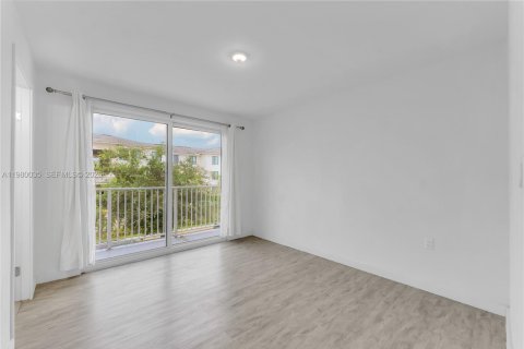 Купить таунхаус в Хомстед, Флорида 4 спальни, 133.22м2, № 2046275 - фото 18