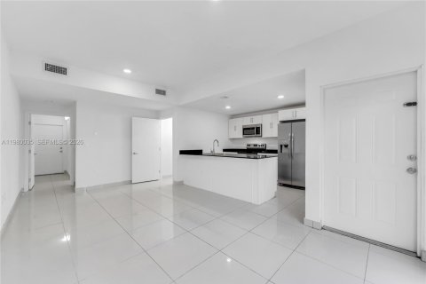 Купить таунхаус в Хомстед, Флорида 4 спальни, 133.22м2, № 2046275 - фото 7