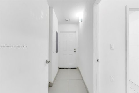 Купить таунхаус в Хомстед, Флорида 4 спальни, 133.22м2, № 2046275 - фото 2