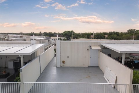 Купить таунхаус в Хомстед, Флорида 4 спальни, 133.22м2, № 2046275 - фото 25