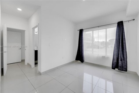 Купить таунхаус в Хомстед, Флорида 4 спальни, 133.22м2, № 2046275 - фото 4