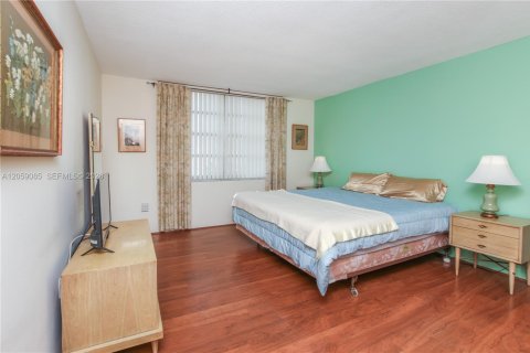 Купить кондоминиум в Авентура, Флорида 2 спальни, 120.77м2, № 2169036 - фото 11