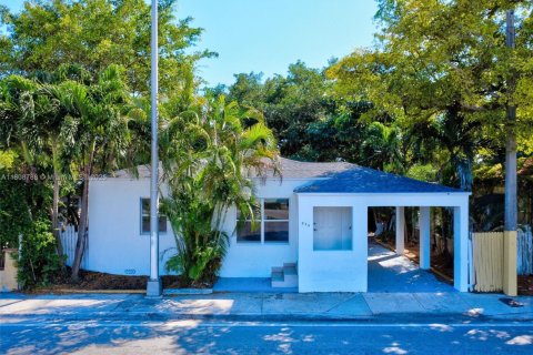 House in Miami, Florida 2 bedrooms, 78.04 sq.m. № 1745933 - photo 29