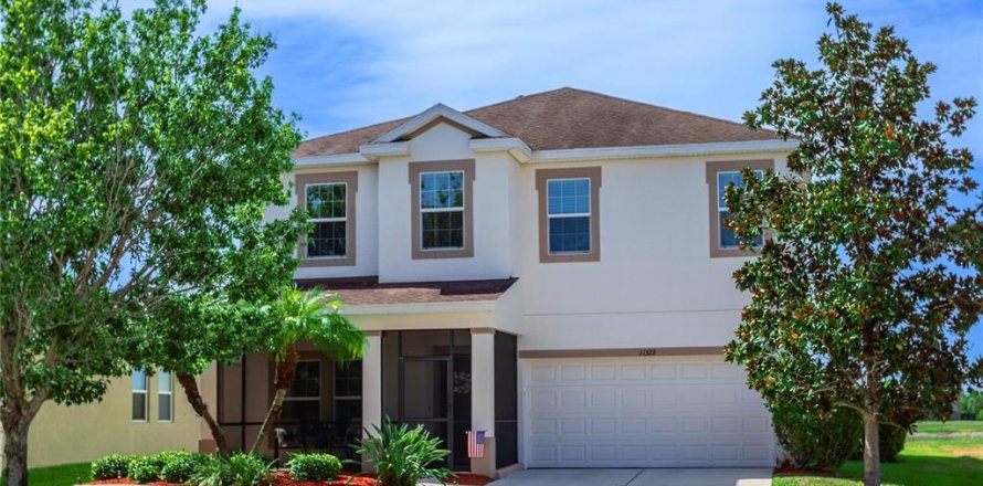 House in Parrish, Florida 4 bedrooms, 213.49 sq.m. № 2157870