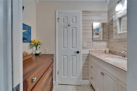 House in Sun City Center, Florida 2 bedrooms, 193.05 sq.m. № 2413411 - photo 25