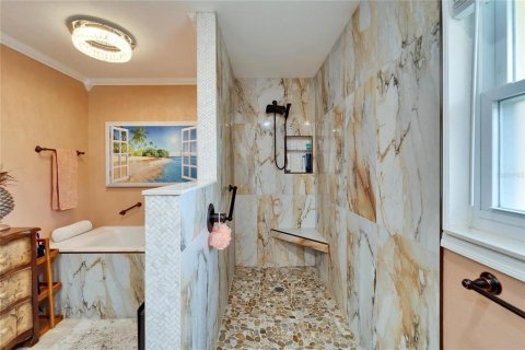 House in Sun City Center, Florida 2 bedrooms, 193.05 sq.m. № 2413411 - photo 17