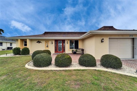 House in Sun City Center, Florida 2 bedrooms, 193.05 sq.m. № 2413411 - photo 3