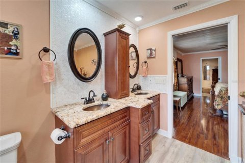 House in Sun City Center, Florida 2 bedrooms, 193.05 sq.m. № 2413411 - photo 18