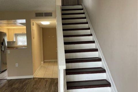 Touwnhouse à louer à Brandon, Floride: 2 chambres, 99.22 m2 № 1659668 - photo 10