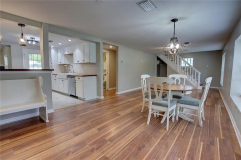 House in Geneva, Florida 3 bedrooms, 140.28 sq.m. № 1879072 - photo 7