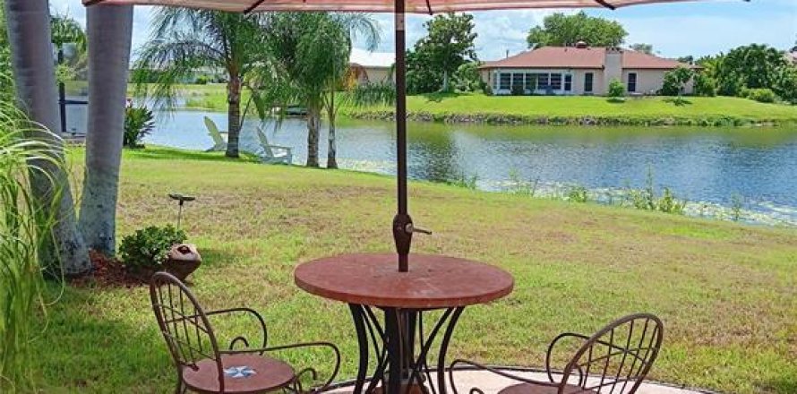 Villa ou maison à Venice, Floride 3 chambres, 148.64 m2 № 2314113