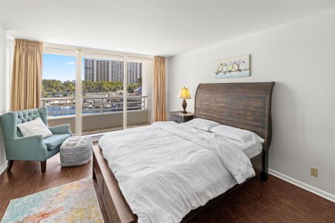 Condo in Boca Raton, Florida, 2 bedrooms  № 2026295 - photo 4