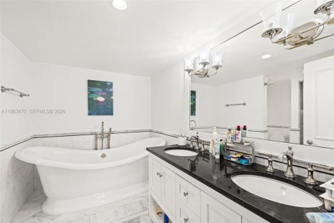 Condo in Boca Raton, Florida, 2 bedrooms  № 2026295 - photo 5