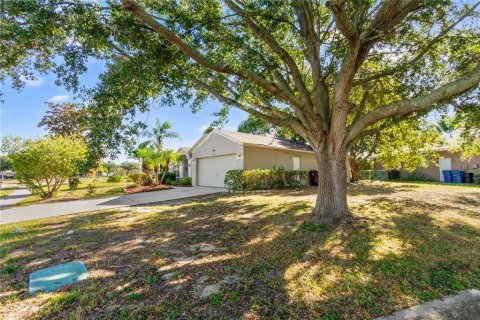 Villa ou maison à vendre à Lake Wales, Floride: 3 chambres, 159.51 m2 № 2147716 - photo 2