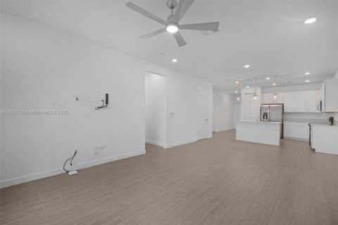 House in Delray Beach, Florida 2 bedrooms, 122.54 sq.m. № 1814151 - photo 17