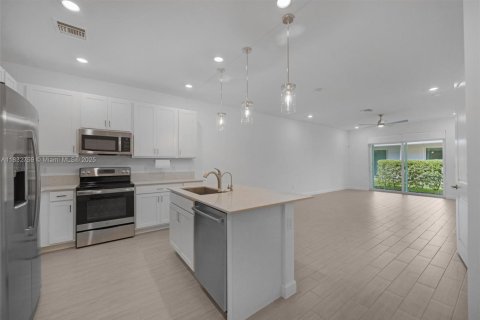 House in Delray Beach, Florida 2 bedrooms, 122.54 sq.m. № 1814151 - photo 10