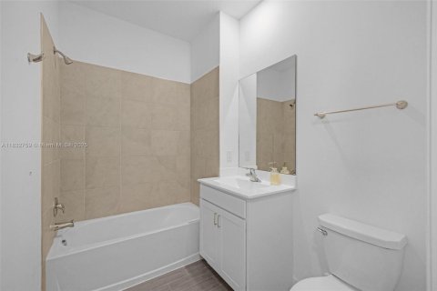 House in Delray Beach, Florida 2 bedrooms, 122.54 sq.m. № 1814151 - photo 8