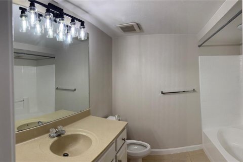 Condo in Orlando, Florida, 2 bedrooms  № 1847050 - photo 21