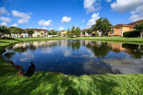 Condo in Orlando, Florida, 2 bedrooms  № 1847050 - photo 3