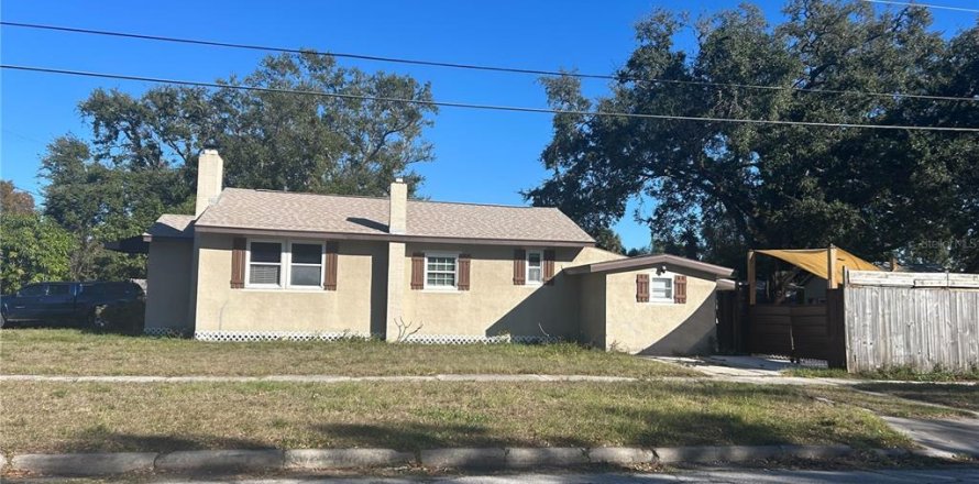 House in Tampa, Florida 2 bedrooms, 109.07 sq.m. № 2122317