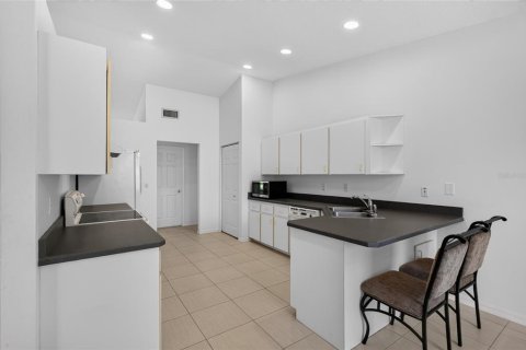 House in Palm Coast, Florida 3 bedrooms, 194.82 sq.m. № 2304649 - photo 15