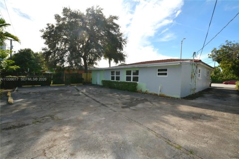 Immobilier commercial à vendre à North Miami Beach, Floride № 2154755 - photo 3