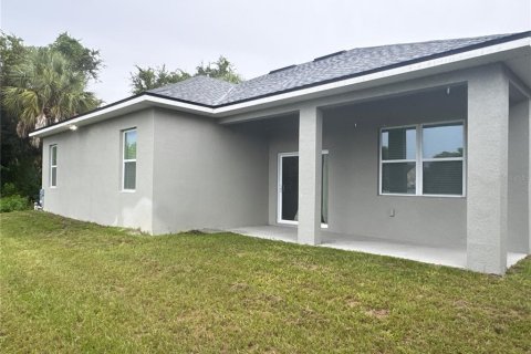 House in North Port, Florida 4 bedrooms, 157.47 sq.m. № 2393887 - photo 21