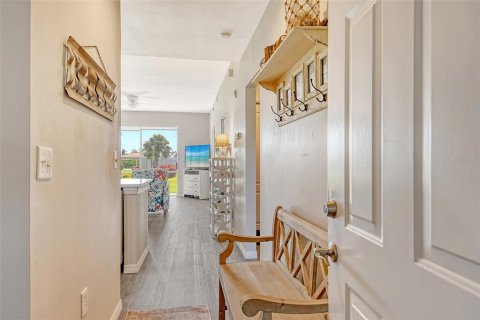 Купить кондоминиум в Сарасота, Флорида 5 комнат, 102.75м2, № 1901417 - фото 3