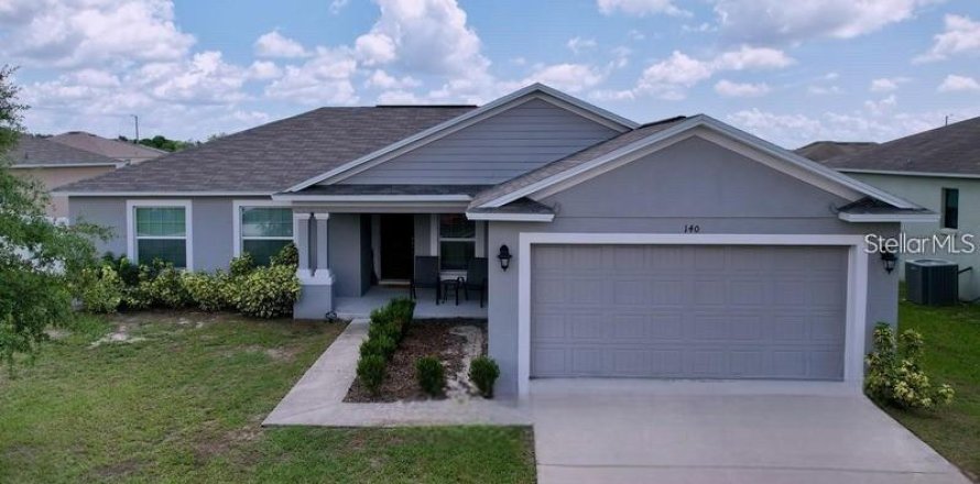 House in Winter Haven, Florida 4 bedrooms, 168.52 sq.m. № 1597692