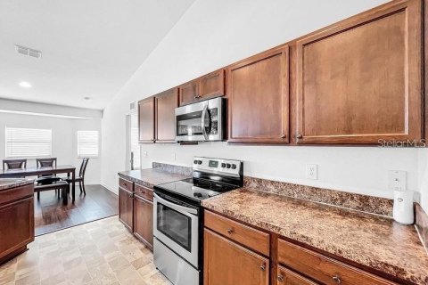 House in Winter Haven, Florida 4 bedrooms, 168.52 sq.m. № 1597692 - photo 8