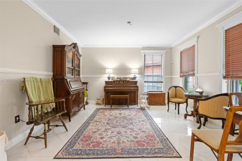 Casa en venta en Miami, Florida, 5 dormitorios, 241.36 m2 № 1896150 - foto 8