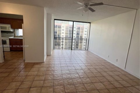 Copropriété à louer à Sunny Isles Beach, Floride: 1 chambre, 71.26 m2 № 2260867 - photo 15