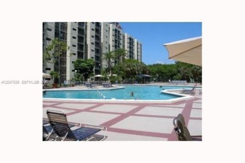 Copropriété à louer à Sunny Isles Beach, Floride: 1 chambre, 71.26 m2 № 2260867 - photo 18