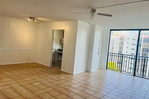 Copropriété à louer à Sunny Isles Beach, Floride: 1 chambre, 71.26 m2 № 2260867 - photo 6