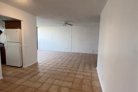 Copropriété à louer à Sunny Isles Beach, Floride: 1 chambre, 71.26 m2 № 2260867 - photo 14