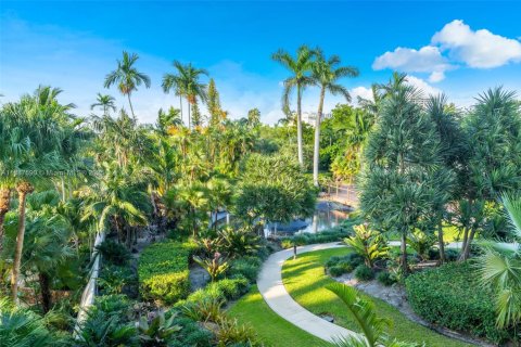 Condo in Miami, Florida, 2 bedrooms  № 1944455 - photo 19