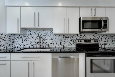 Купить кондоминиум в Майами, Флорида 2 спальни, 127.28м2, № 2067644 - фото 6