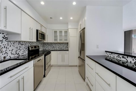 Купить кондоминиум в Майами, Флорида 2 спальни, 127.28м2, № 2067644 - фото 8