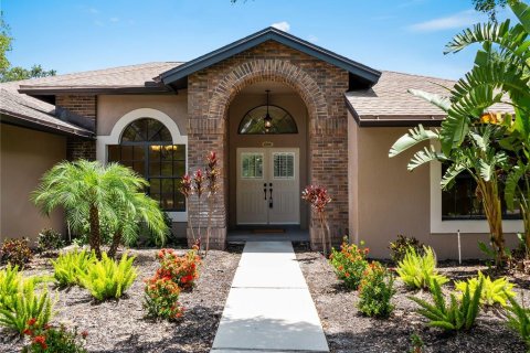 House in Bradenton, Florida 4 bedrooms, 285.77 sq.m. № 1824575 - photo 1