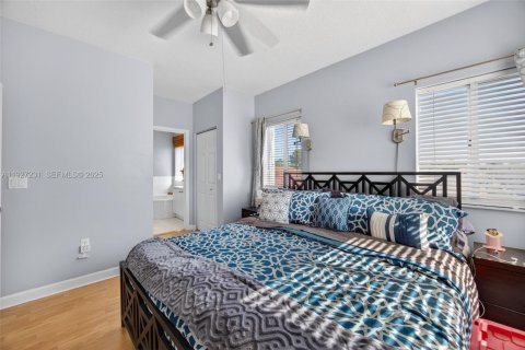 Villa ou maison à vendre à Cutler Bay, Floride: 4 chambres, 199.46 m2 № 1986213 - photo 25