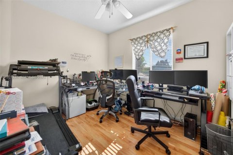 Villa ou maison à vendre à Cutler Bay, Floride: 4 chambres, 199.46 m2 № 1986213 - photo 20