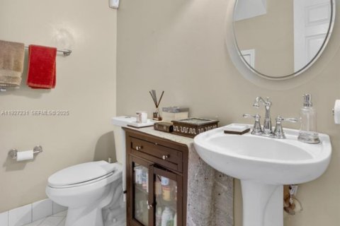 Villa ou maison à vendre à Cutler Bay, Floride: 4 chambres, 199.46 m2 № 1986213 - photo 19