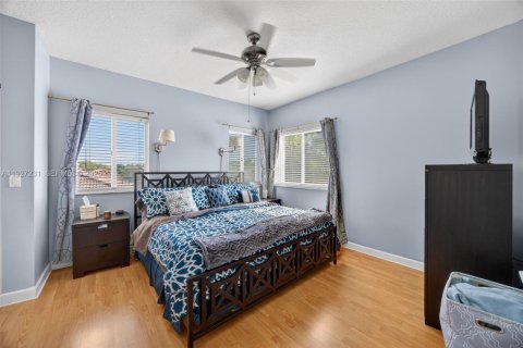 Villa ou maison à vendre à Cutler Bay, Floride: 4 chambres, 199.46 m2 № 1986213 - photo 23