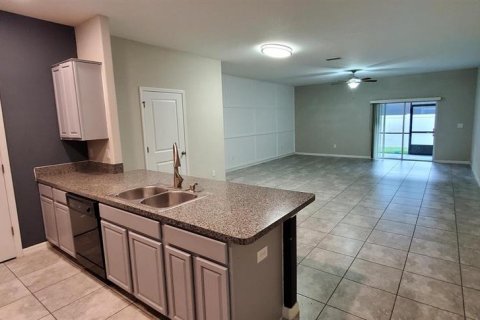 Touwnhouse à vendre à Riverview, Floride: 3 chambres, 179.12 m2 № 2156272 - photo 6