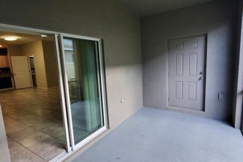 Touwnhouse à vendre à Riverview, Floride: 3 chambres, 179.12 m2 № 2156272 - photo 7