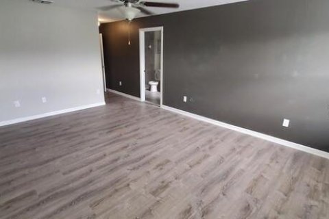 Touwnhouse à vendre à Riverview, Floride: 3 chambres, 179.12 m2 № 2156272 - photo 12